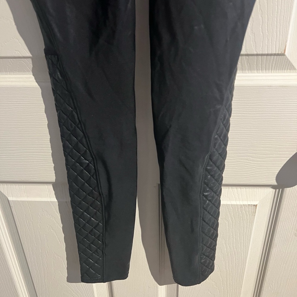 Spanx Faux Leather Moto Leggings Black Size XSmall - Picture 7 of 10